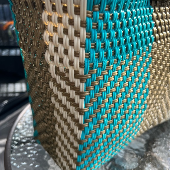 Such a beautiful mix of colors. An elegant and sophisticated handmade tote. - Picture 4 of 10